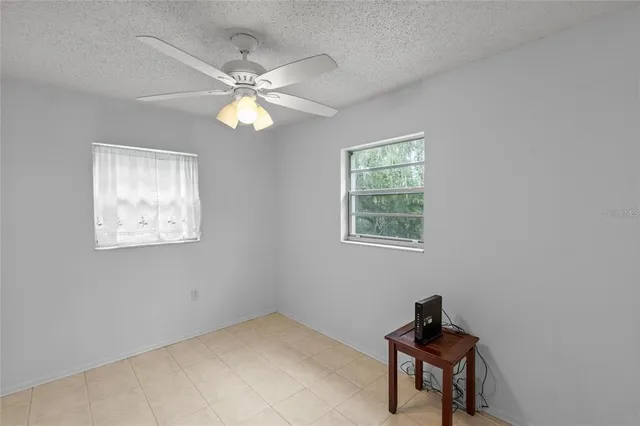 $2,150 | 40319 Orange Circle, Lady Lake, FL 32159