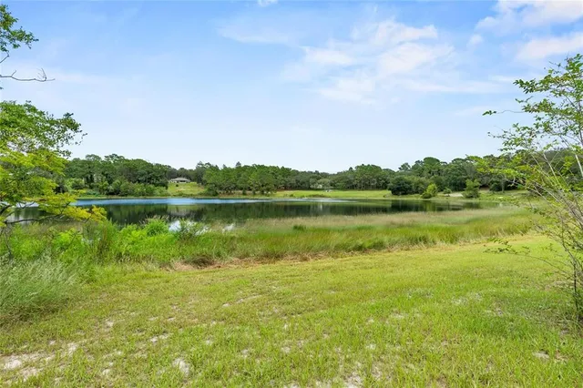 $2,150 | 40319 Orange Circle, Lady Lake, FL 32159