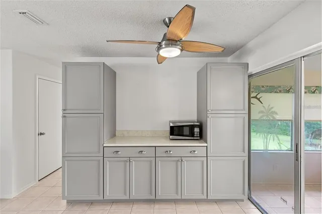 $2,150 | 40319 Orange Circle, Lady Lake, FL 32159