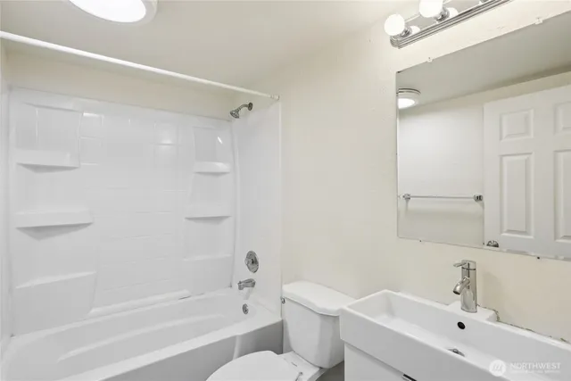 $234,900 | 1919 South I Street, Unit 5, Tacoma, WA 98405