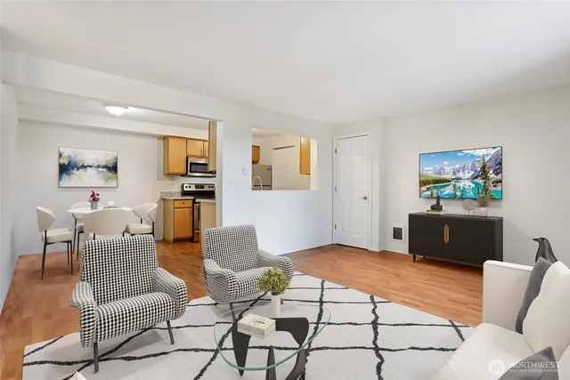 $234,900 | 1919 South I Street, Unit 5, Tacoma, WA 98405