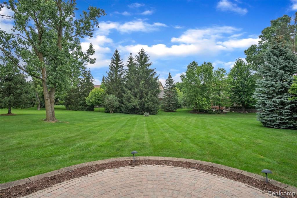 1806 Skyline Drive Rochester Hills, MI 48306 - Photo 53 of 62