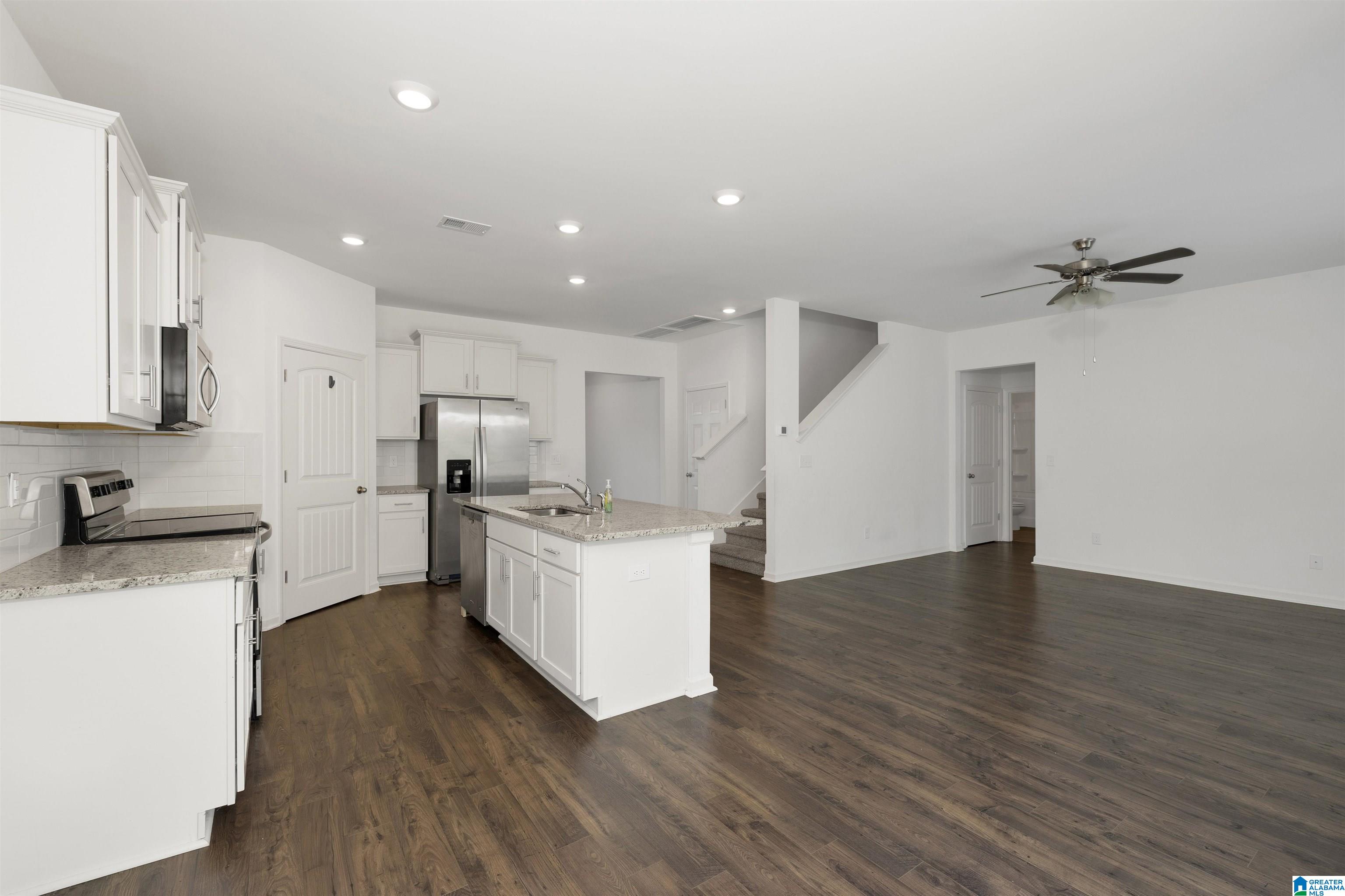 1168 Riviera Drive Calera, AL 35040 - Photo 5 of 30