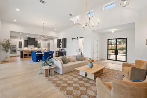 $1,700,000 | 164 Arabian Lane, Driftwood, TX 78619