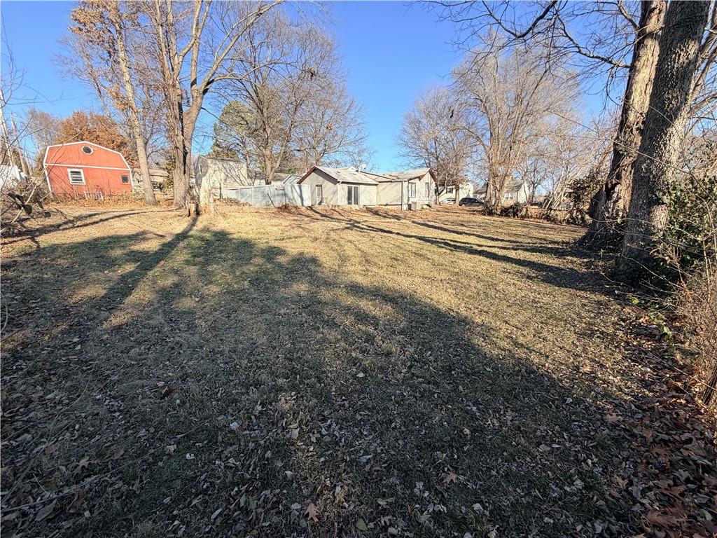 1608 South Spring Street Independence, MO 64055 - Photo 17 of 20