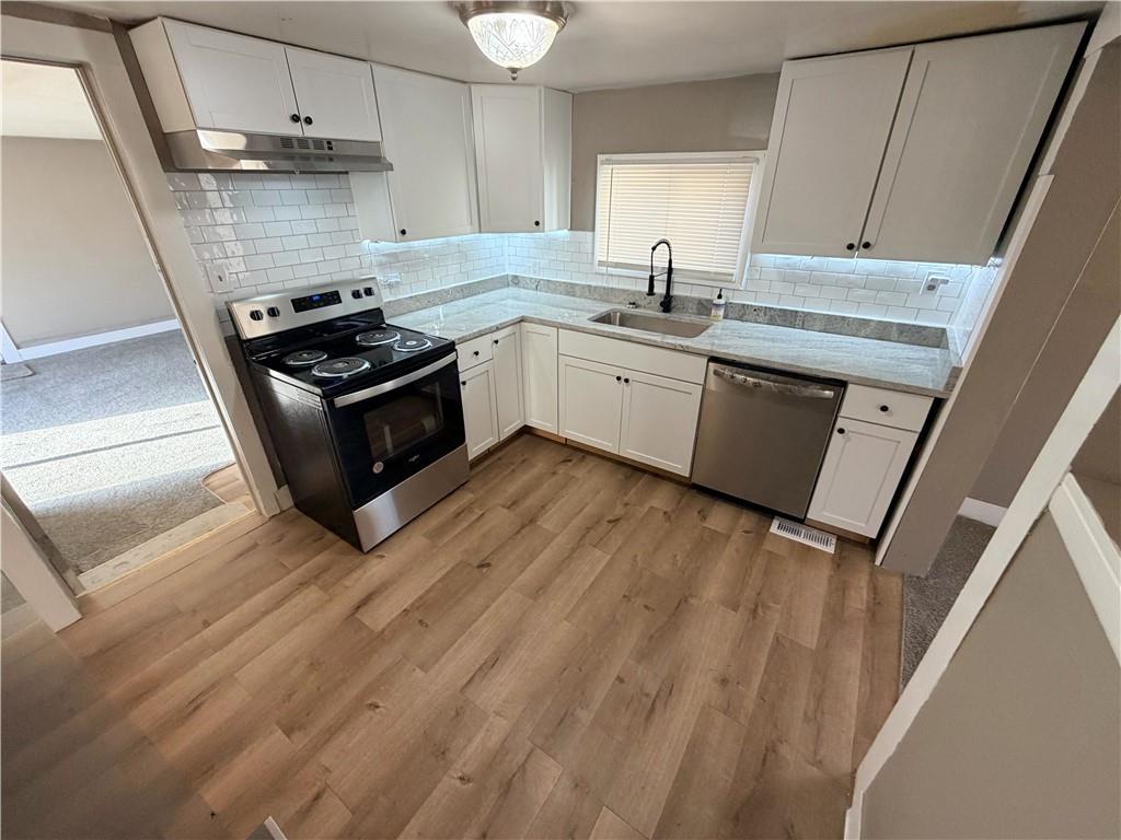 1608 South Spring Street Independence, MO 64055 - Photo 3 of 20