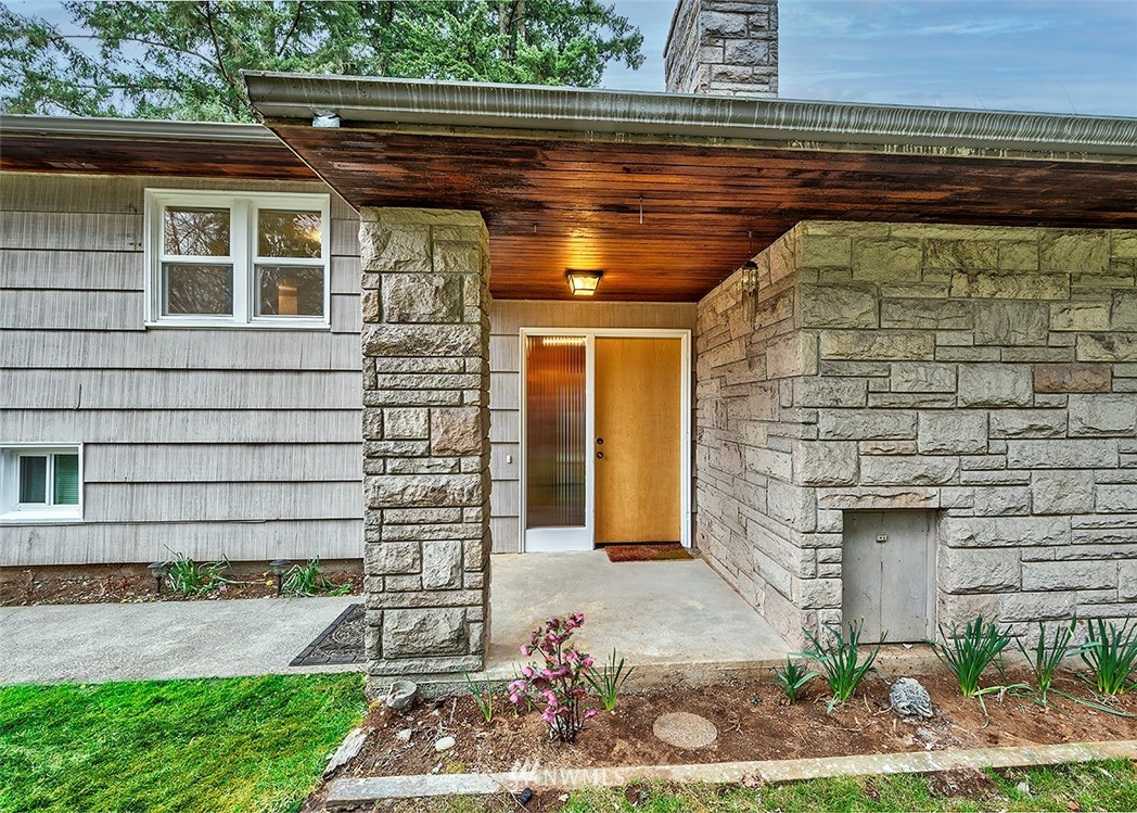 21122 Royal Anne Road Bothell, WA 98021 - Photo 2 of 25