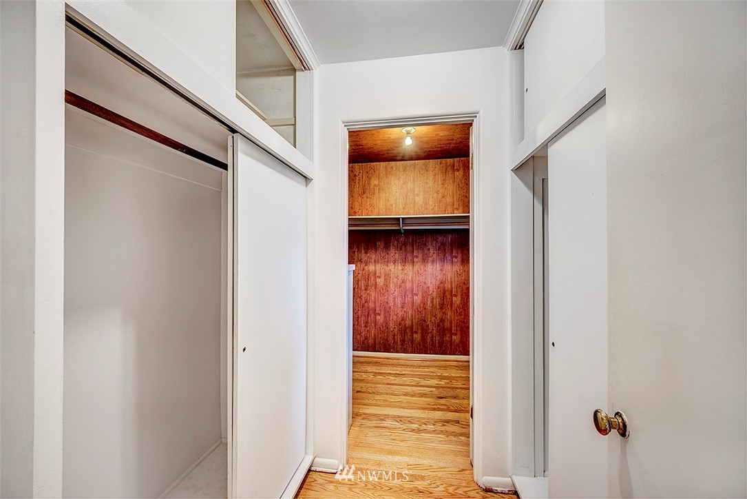 21122 Royal Anne Road Bothell, WA 98021 - Photo 15 of 25