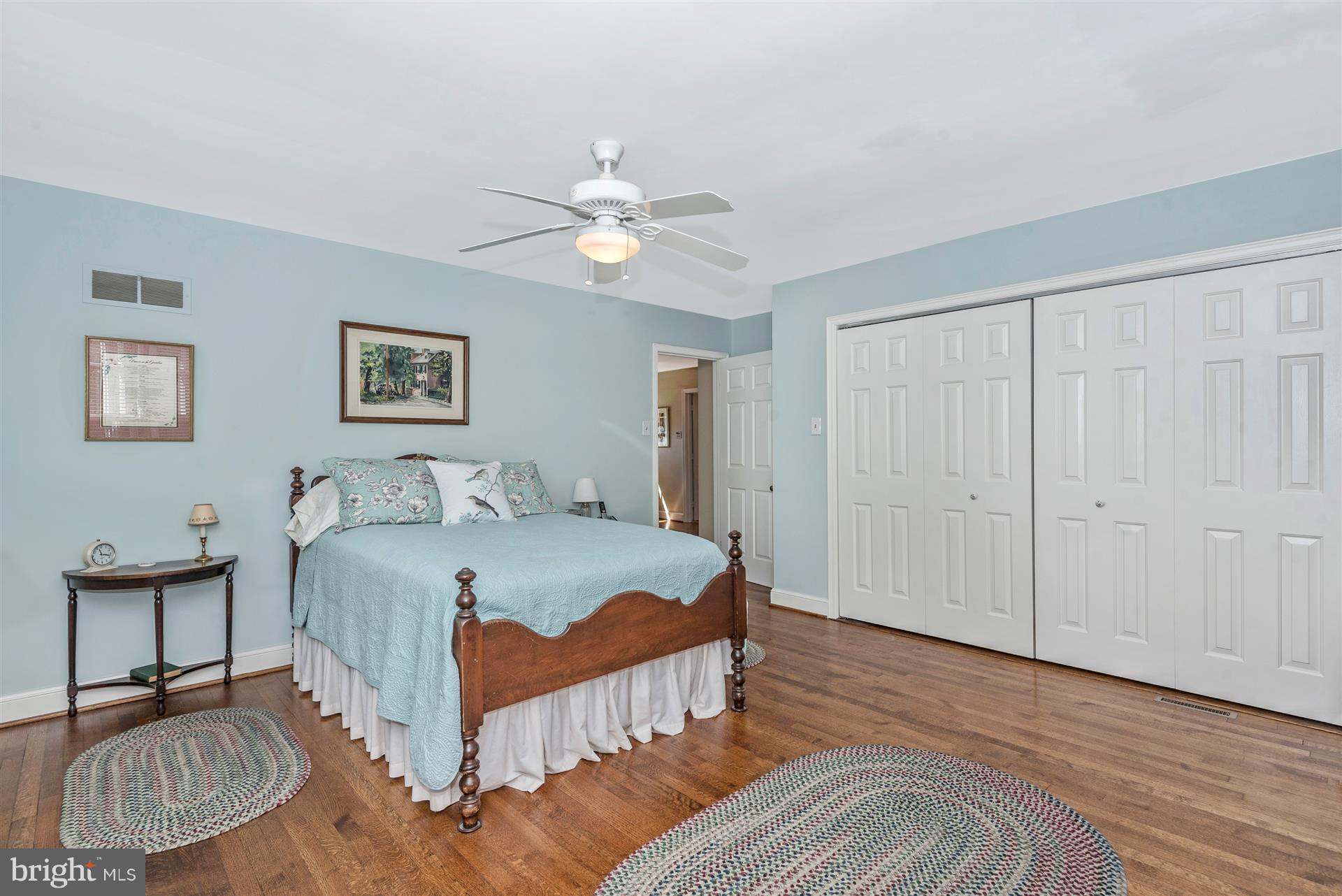 18837 Crofton Road Hagerstown, MD 21742 - Photo 15 of 30 Spacious~Master Closet