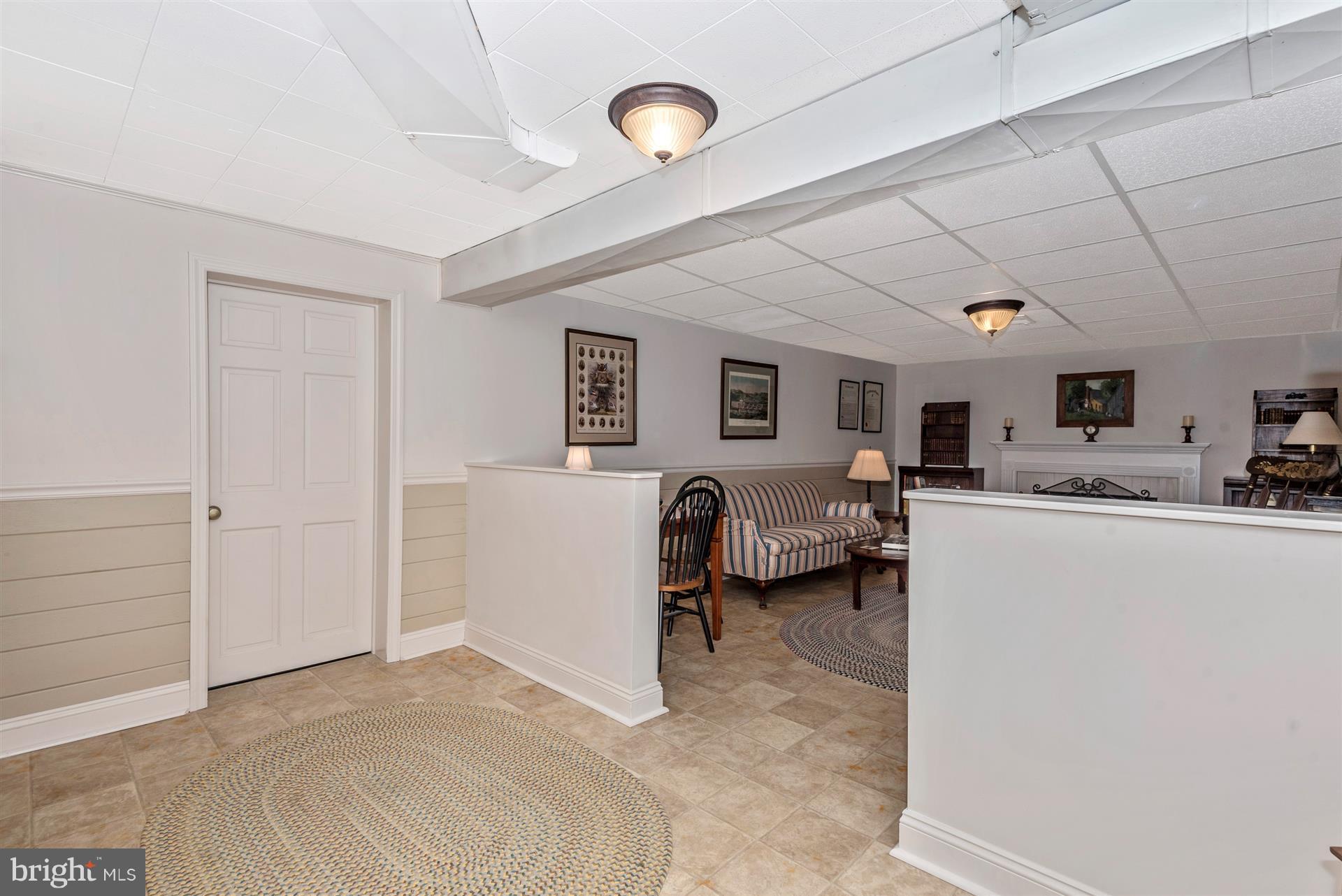 18837 Crofton Road Hagerstown, MD 21742 - Photo 19 of 30 Family Room