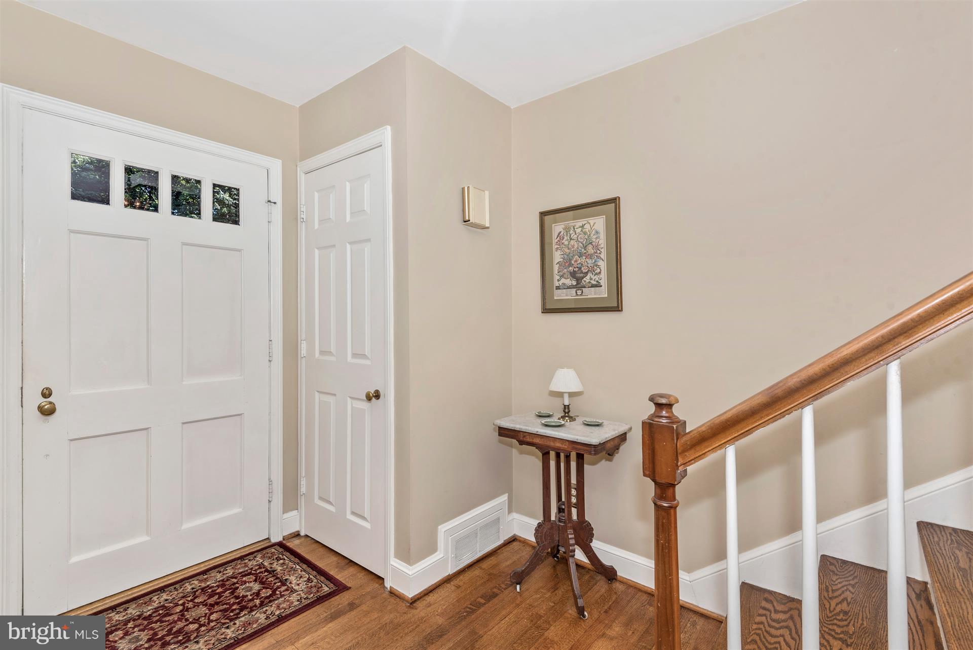 18837 Crofton Road Hagerstown, MD 21742 - Photo 3 of 30 Foyer