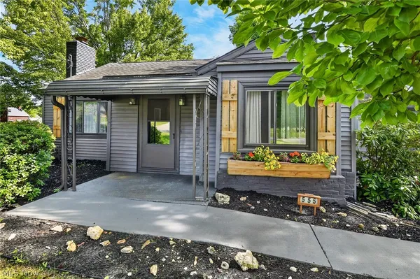 $189,900 | 555 Secrist Lane, Girard, OH 44420
