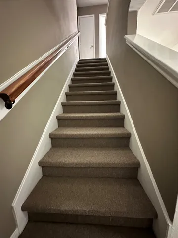 a view of empty room with front door