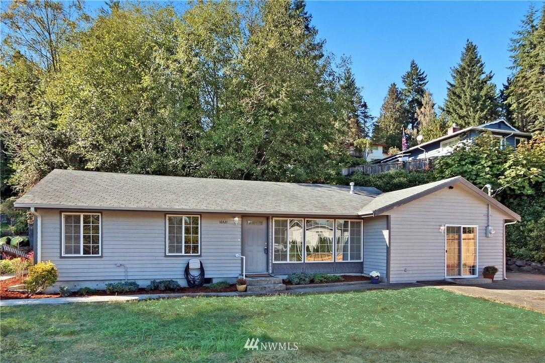 16421 Sylvester Road Southwest Burien, WA 98166 - Photo 1 of 18 Gallery Image 1