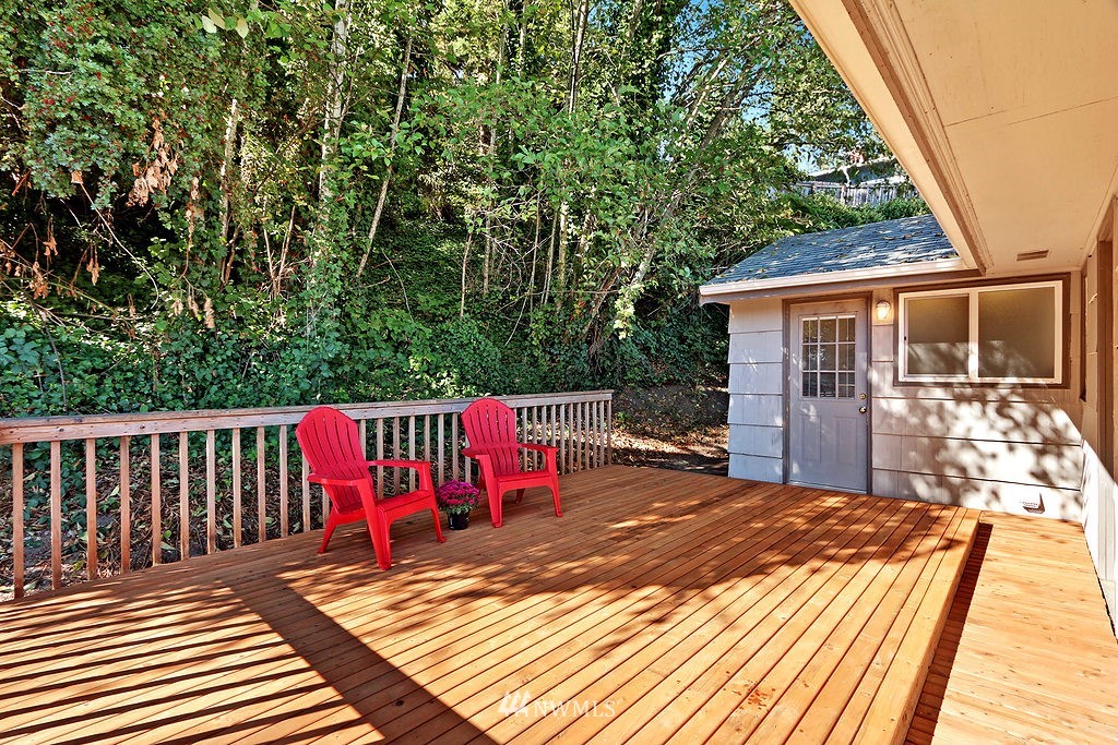 16421 Sylvester Road Southwest Burien, WA 98166 - Photo 15 of 18 Gallery Image 15