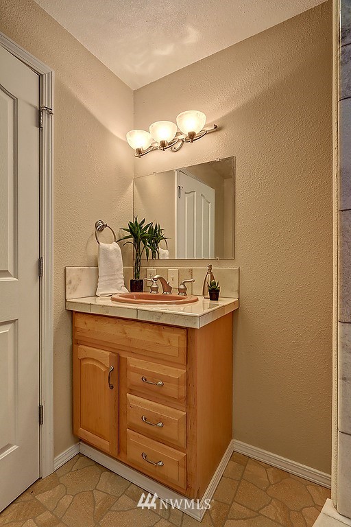 16421 Sylvester Road Southwest Burien, WA 98166 - Photo 8 of 18 Gallery Image 8