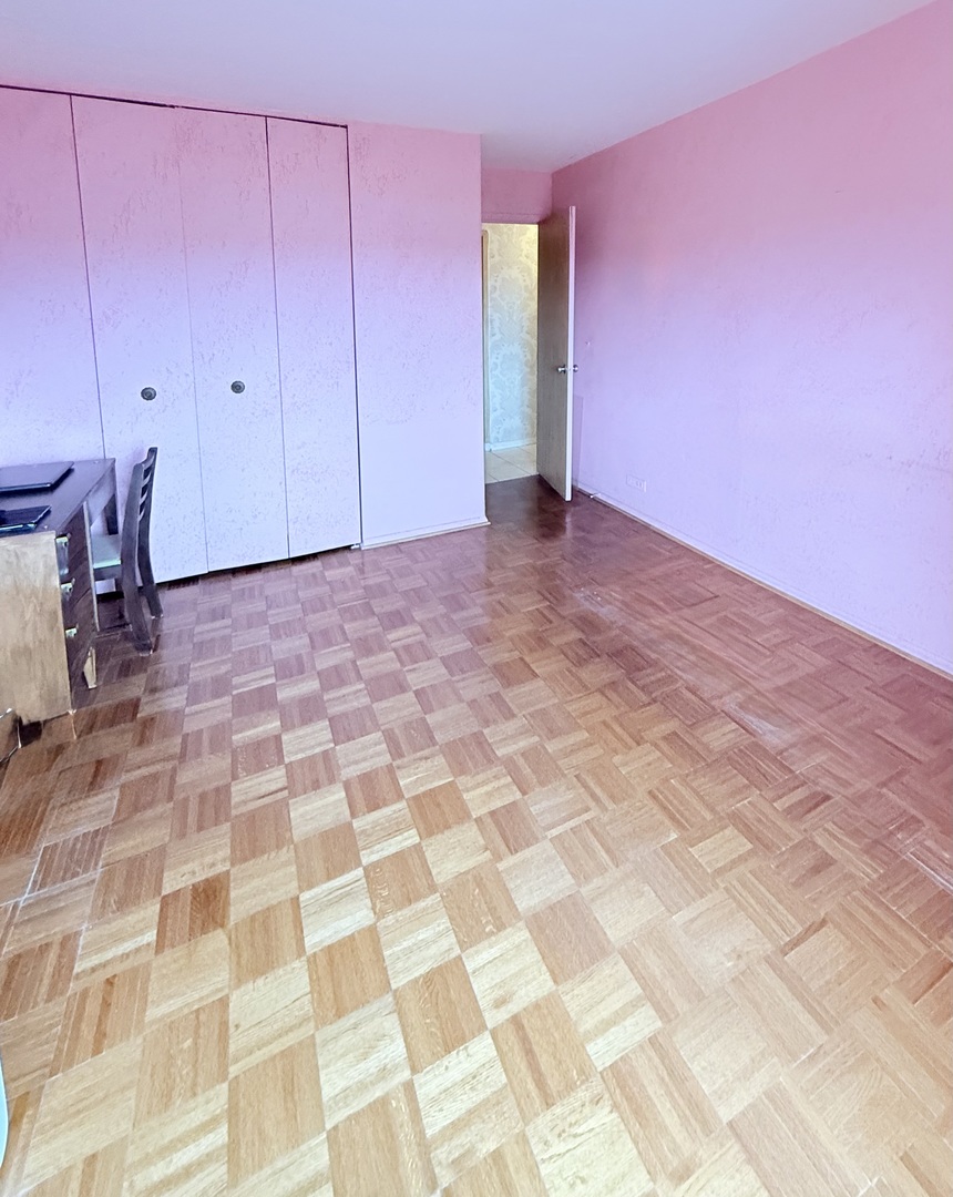 6833 North Kedzie Avenue, Unit 1006 Chicago, IL 60645 - Photo 9 of 17