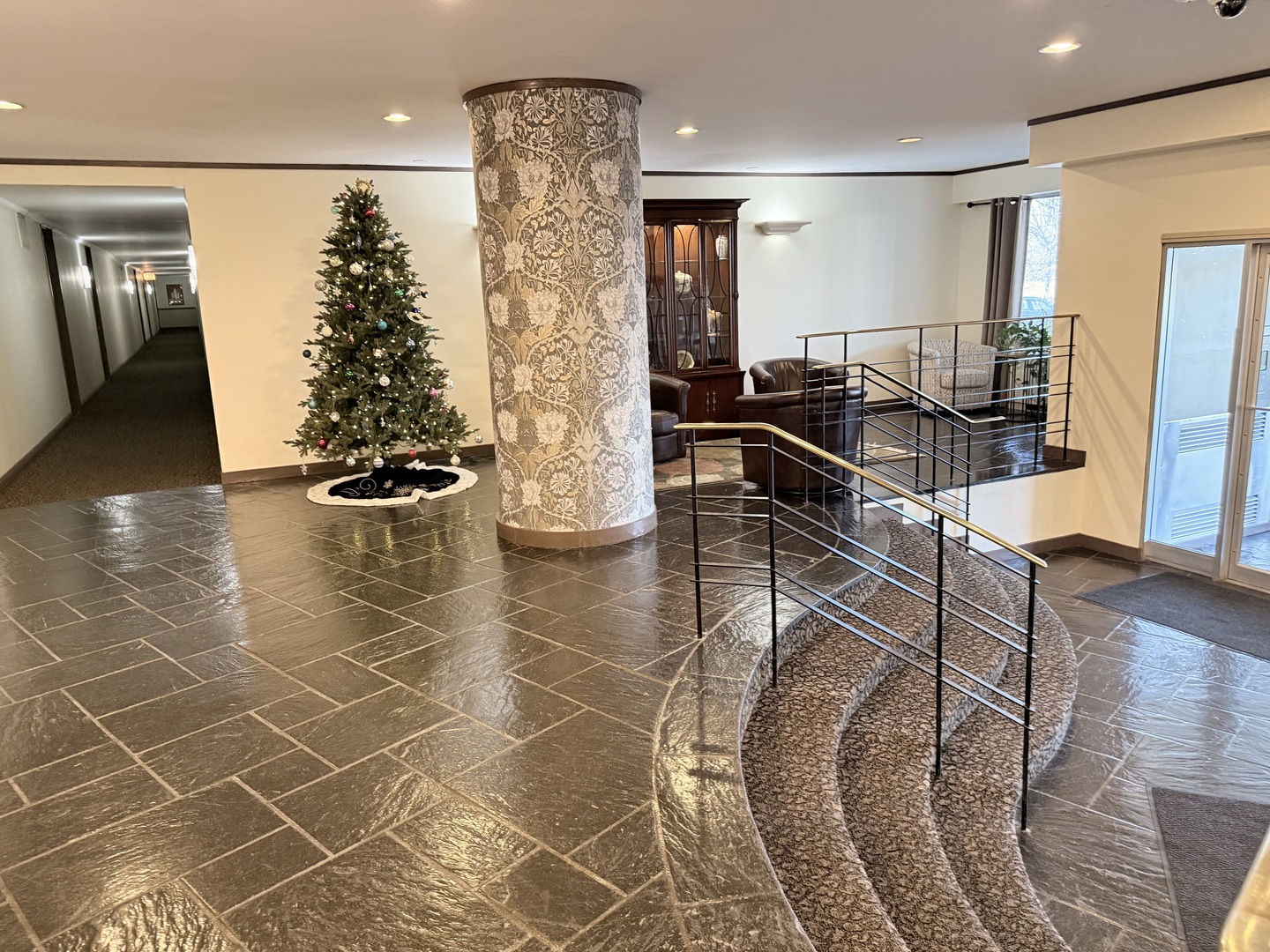 6833 North Kedzie Avenue, Unit 1006 Chicago, IL 60645 - Photo 13 of 17