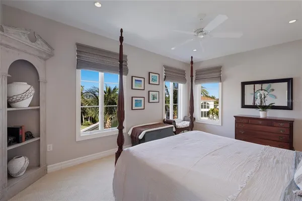 $4,475,000 | 750 Siesta Key Circle, Sarasota, FL 34242