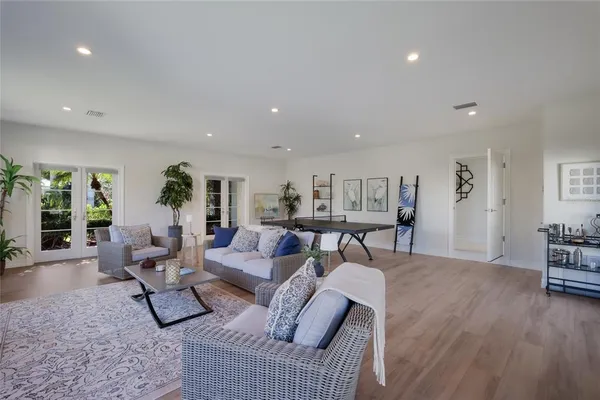$4,475,000 | 750 Siesta Key Circle, Sarasota, FL 34242