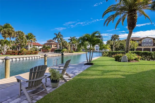 $4,850,000 | 750 Siesta Key Circle, Sarasota, FL 34242