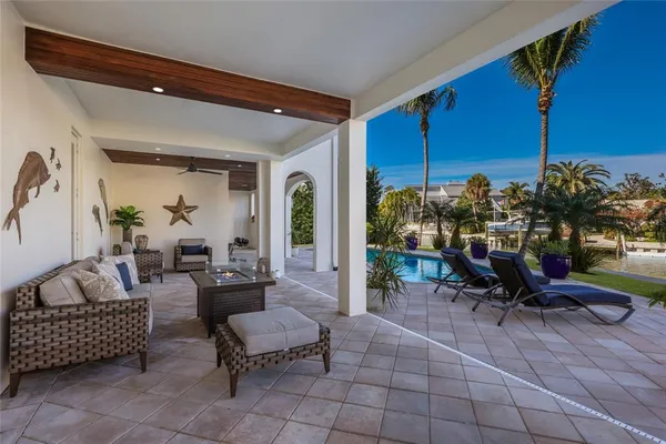 $4,475,000 | 750 Siesta Key Circle, Sarasota, FL 34242