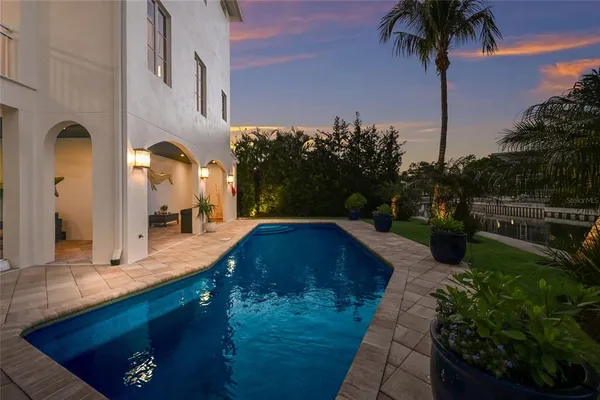 $4,475,000 | 750 Siesta Key Circle, Sarasota, FL 34242