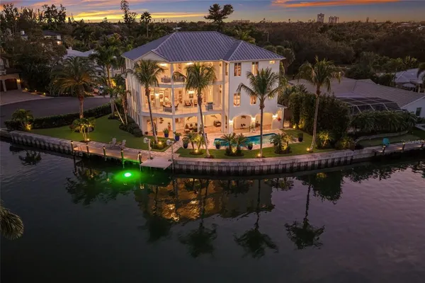 $4,475,000 | 750 Siesta Key Circle, Sarasota, FL 34242