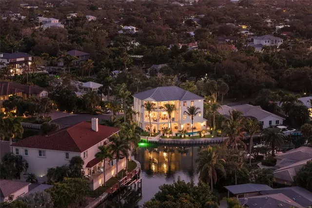 $4,850,000 | 750 Siesta Key Circle, Sarasota, FL 34242