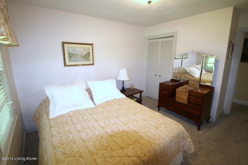 116 South Hampton Road Louisville, KY 40222 - Photo 19 of 29 Bedroom 1
