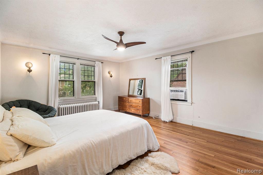 1332 Bedford Road Grosse Pointe Park, MI 48230 - Photo 19 of 39