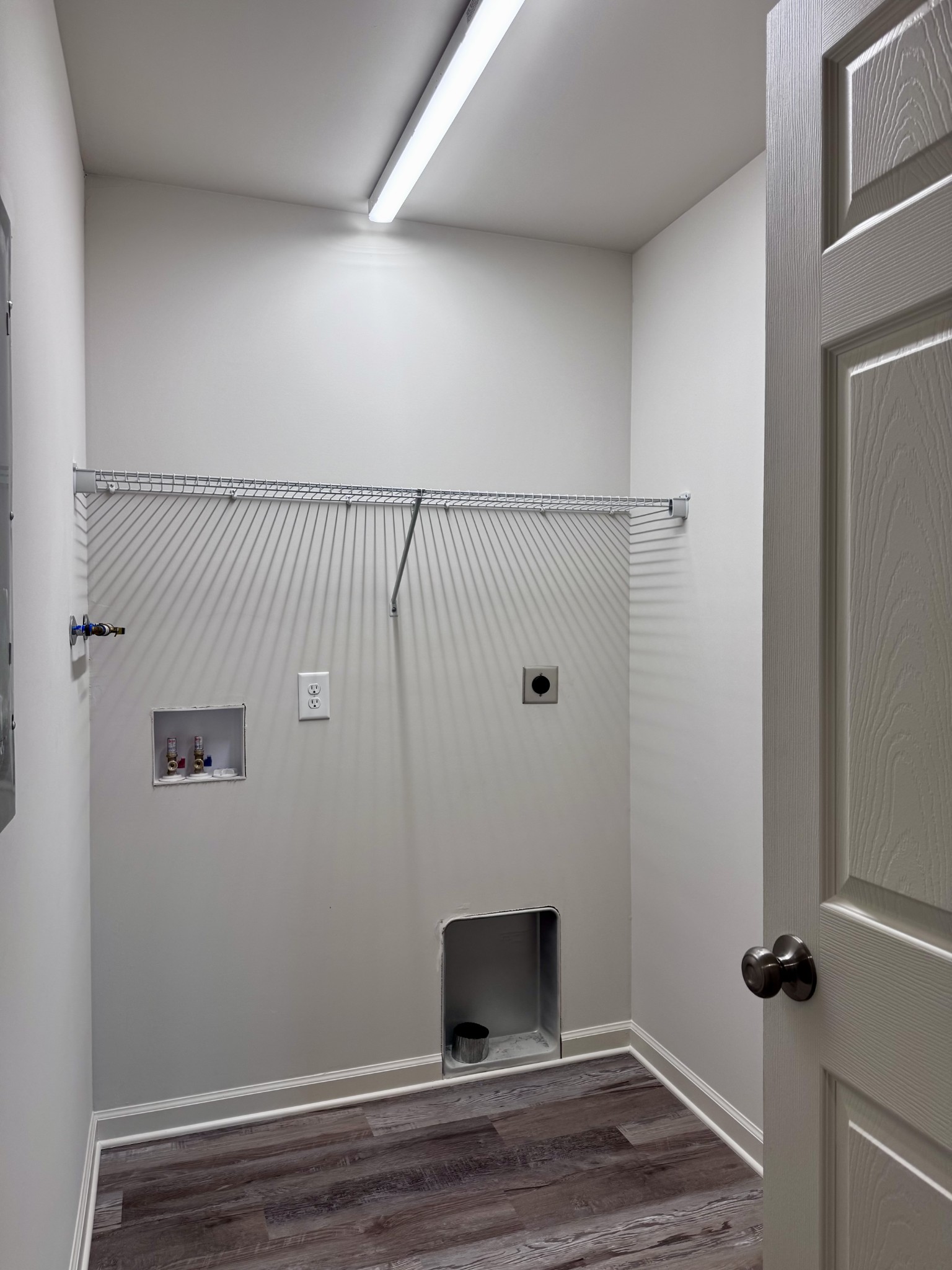 1122 Brannon Road Lawrenceburg, TN 38464 - Photo 17 of 21 a view of an empty room