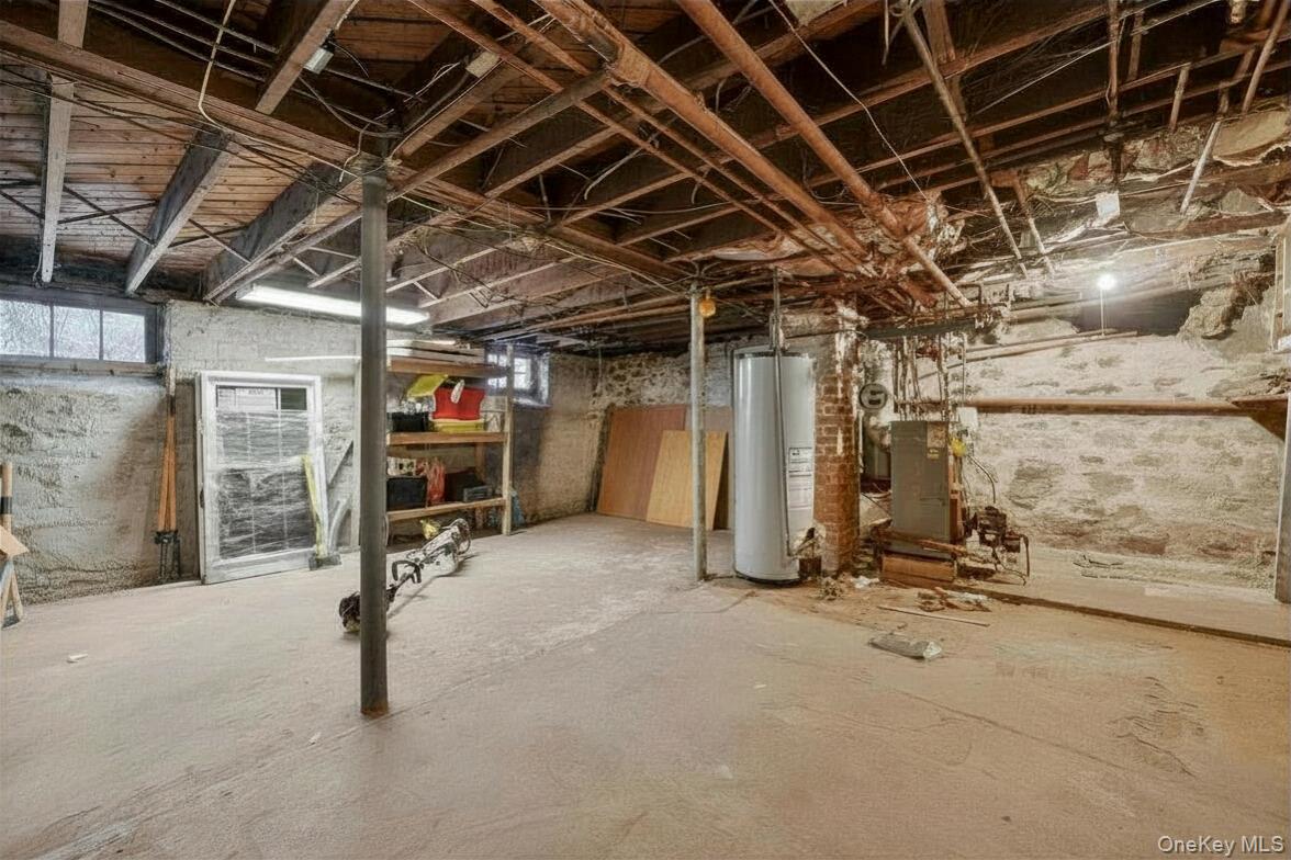 560 Locust Avenue Port Chester, NY 10573 - Photo 35 of 35 a view of empty room with wooden ceiling