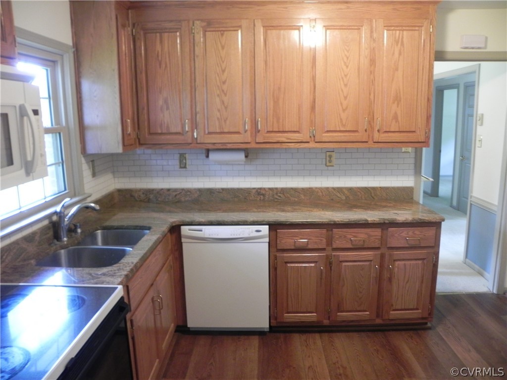 905 Clauson Road Richmond, VA 23227 - Photo 3 of 13