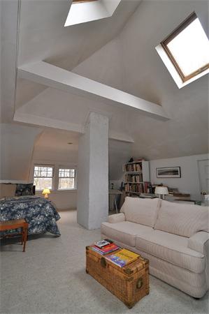 21 Hillside Road Wellesley, MA 02481 - Photo 13 of 16