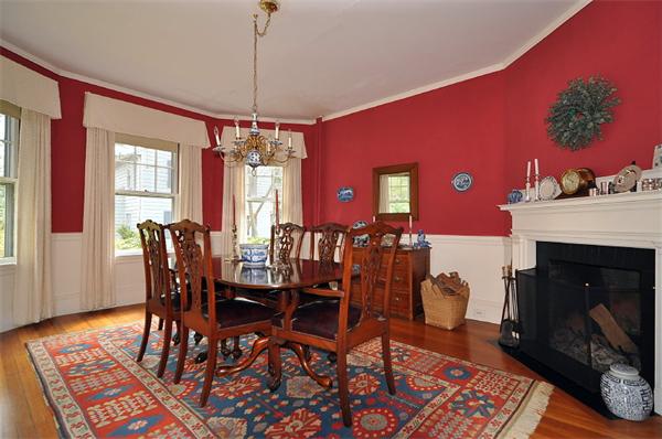 21 Hillside Road Wellesley, MA 02481 - Photo 5 of 16