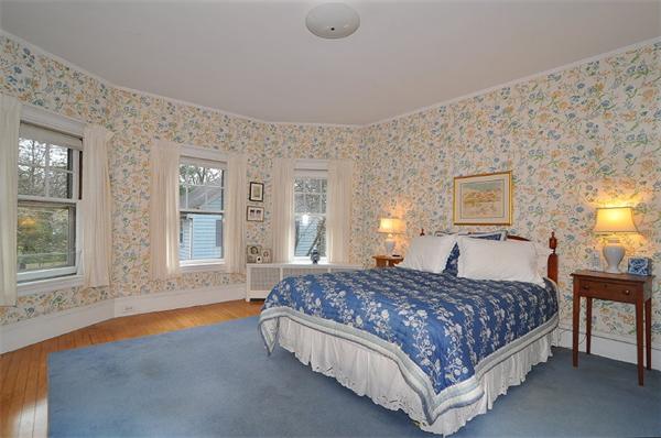 21 Hillside Road Wellesley, MA 02481 - Photo 9 of 16