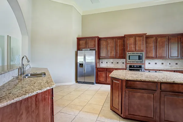 $390,546 | 2711 Dark Lantern Drive, Rosenberg, TX 77471