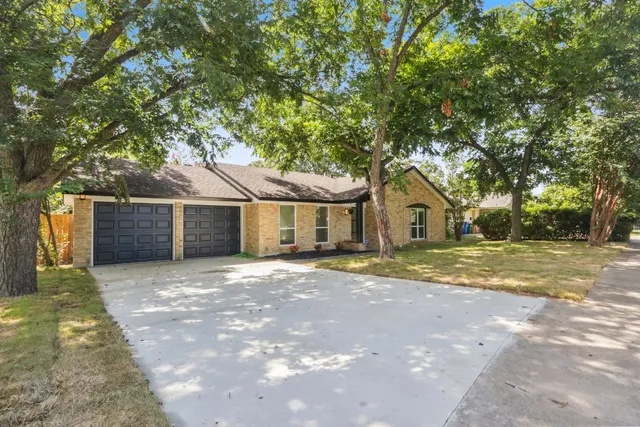 $2,300 | 9807 Kendal Drive, Austin, TX 78753