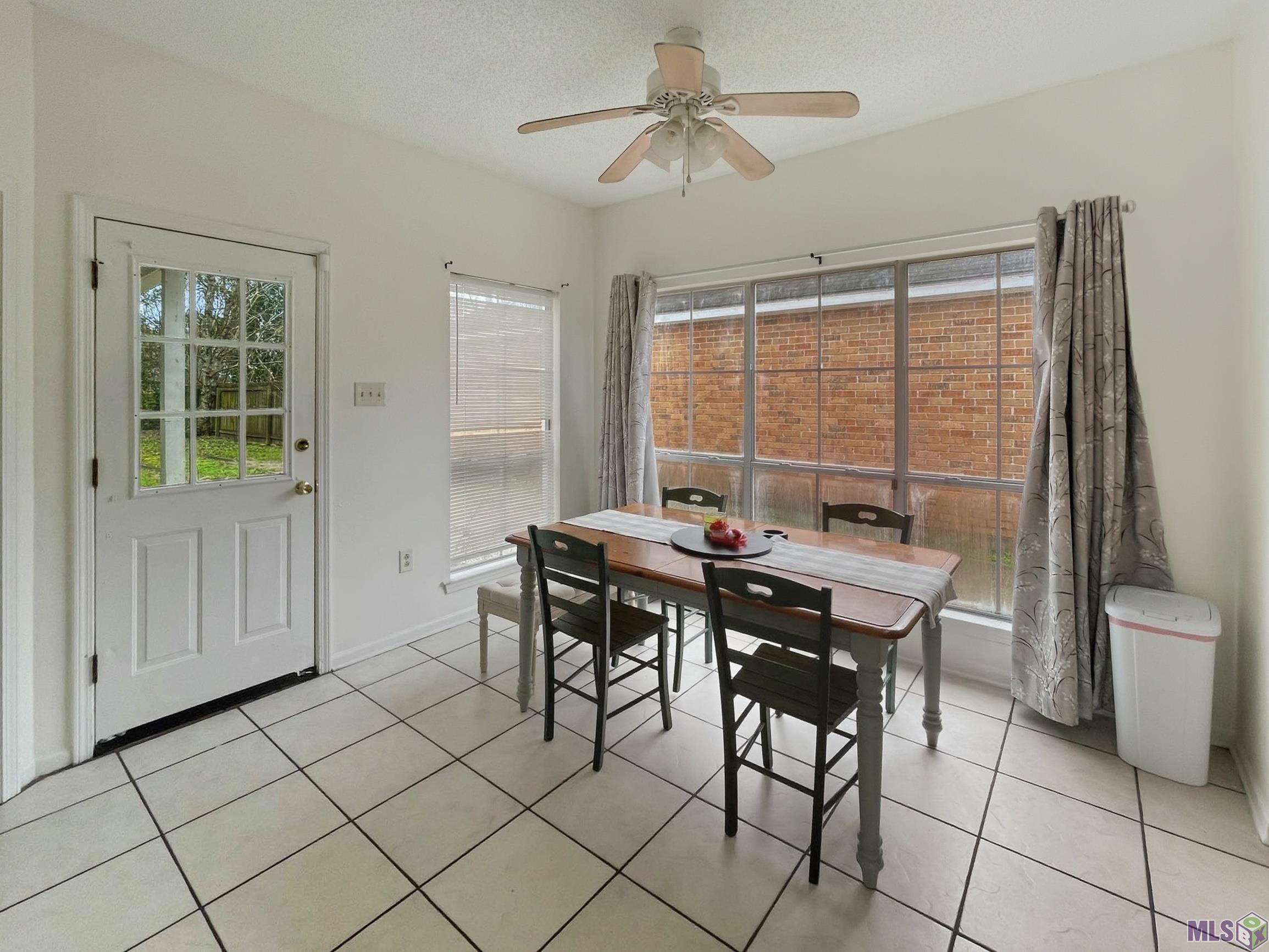 301 Meadow Bend Drive Baton Rouge, LA 70820 - Photo 9 of 12