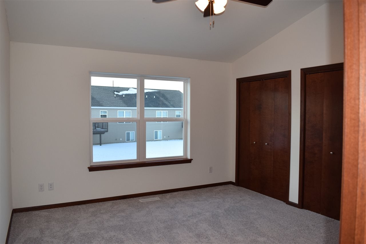 716 Grindstone Circle Waterloo, IA 50702 - Photo 6 of 15 Gallery Image 6