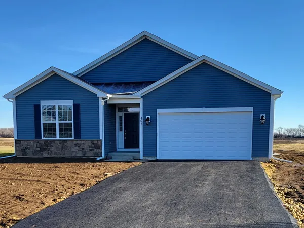 $482,690 | 409 Kensington Court, Unit LT131 GRANT, Williams Bay, WI 53191