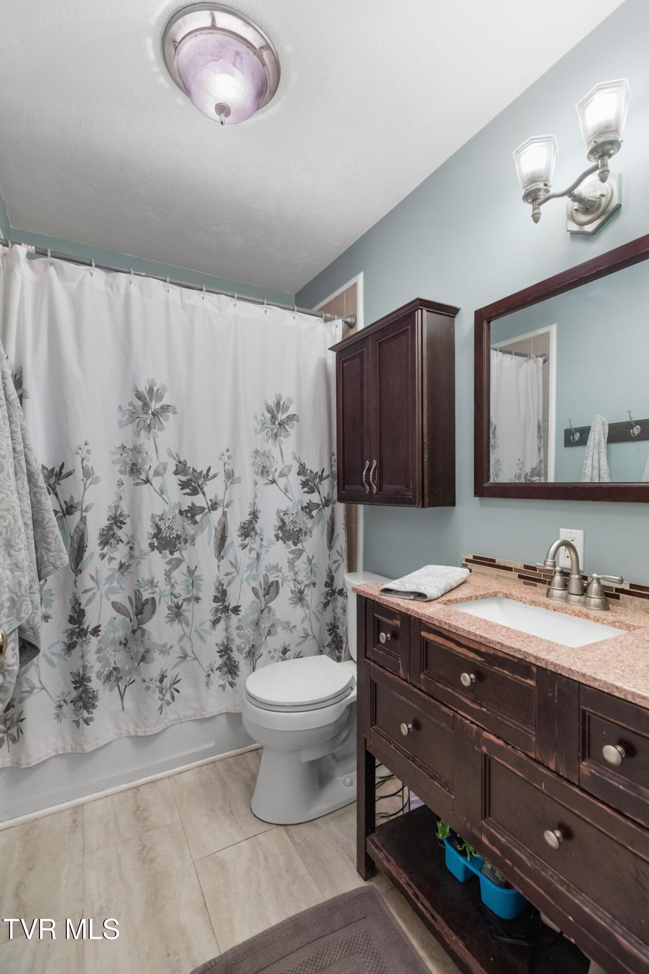 1302 Irwin Drive Powell, TN 37849 - Photo 25 of 53 025-1302IrwinDrive-Powell-TN-37849-SMALL