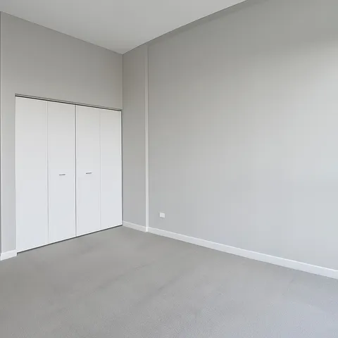 $3,111 | 1540 West Fullerton Avenue, Unit 405, Chicago, IL 60614