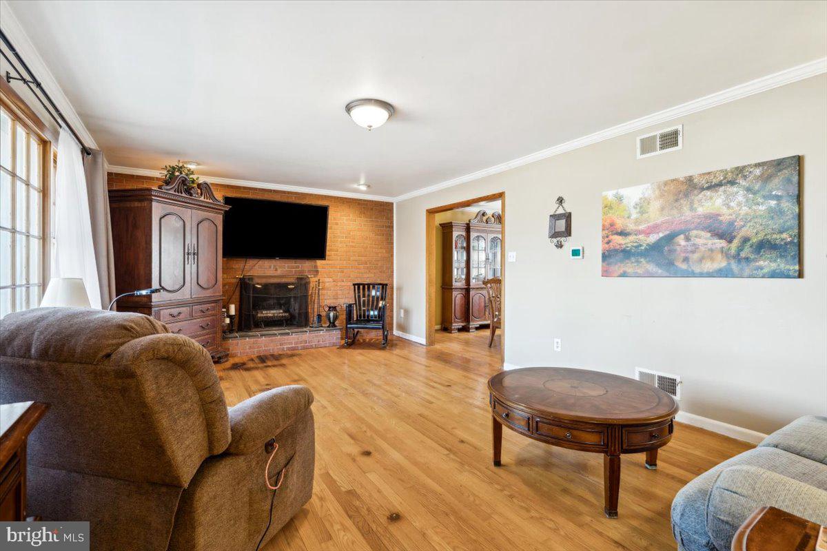 2817 Raleigh Road Walkersville, MD 21793 - Photo 9 of 64 Gallery Image 9