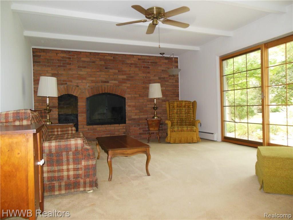 30019 Wicklow Road Farmington Hills, MI 48334 - Photo 8 of 17