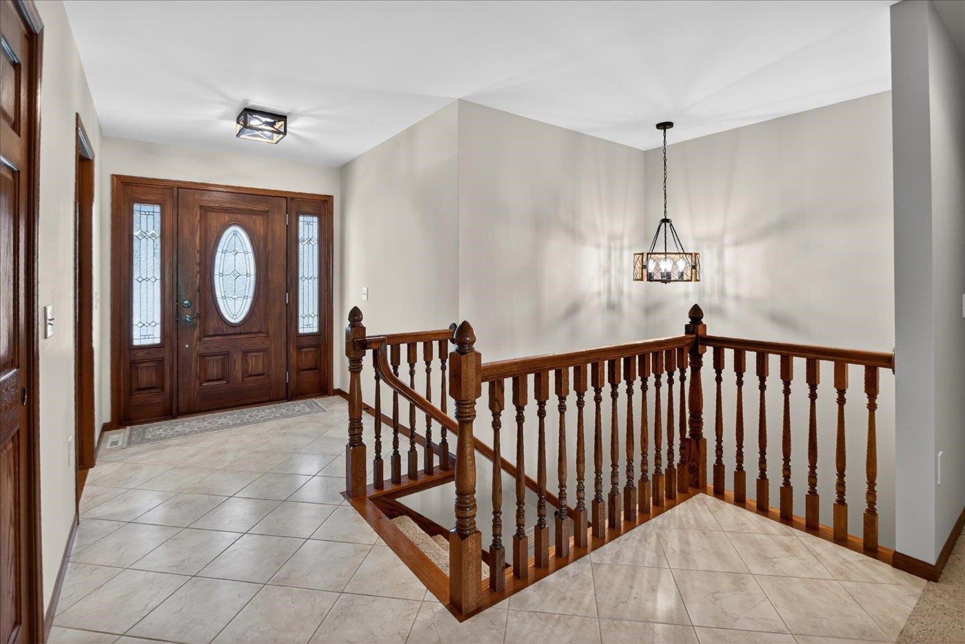 409 Badger Lane Waunakee, WI 53597 - Photo 10 of 51
