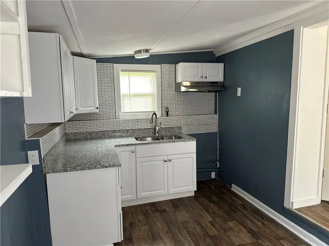 $247,800 | 8510 Grandview Lane, Overland Park, KS 66212