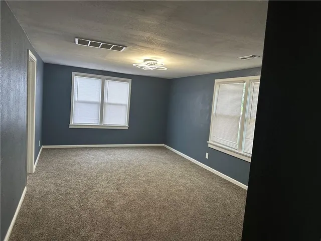 $247,800 | 8510 Grandview Lane, Overland Park, KS 66212