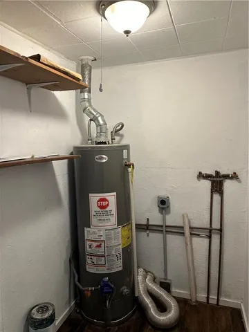 $247,800 | 8510 Grandview Lane, Overland Park, KS 66212